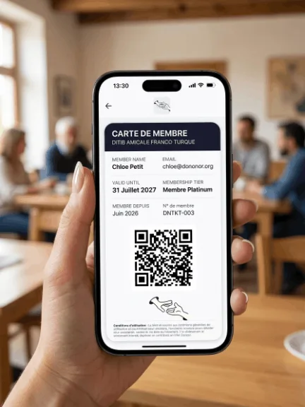 Carte de membre digitale Donoor sur smartphone : nom, dates de validité, formule et QR code de vérification